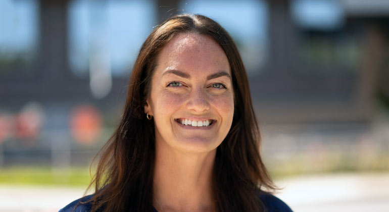 Caitlin Coyle headshot